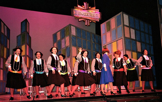 Thoroughly Modern Millie  (2007)