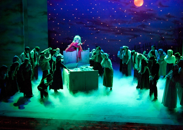 Fiddler on the Roof (2010) Fiddler on the Roof (2010)