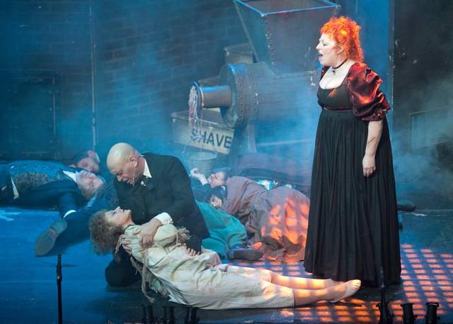 Sweeney Todd (2011)